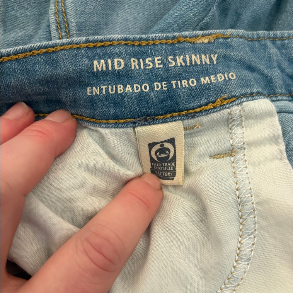 Universal Thread Mid Rise Skinny Jeans, size 16 - Picture 5 of 5